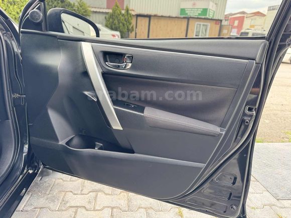 2015-TOYOTA-COROLLA-1.6 ADVENCE-EMSALSİZ-175'BİN KM
