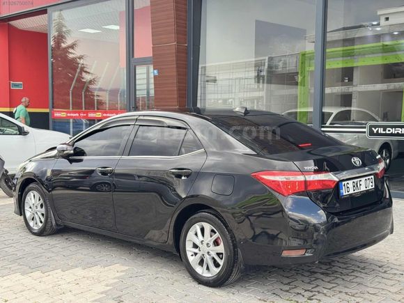2015-TOYOTA-COROLLA-1.6 ADVENCE-EMSALSİZ-175'BİN KM