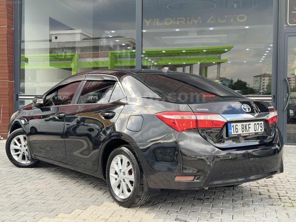 2015-TOYOTA-COROLLA-1.6 ADVENCE-EMSALSİZ-175'BİN KM