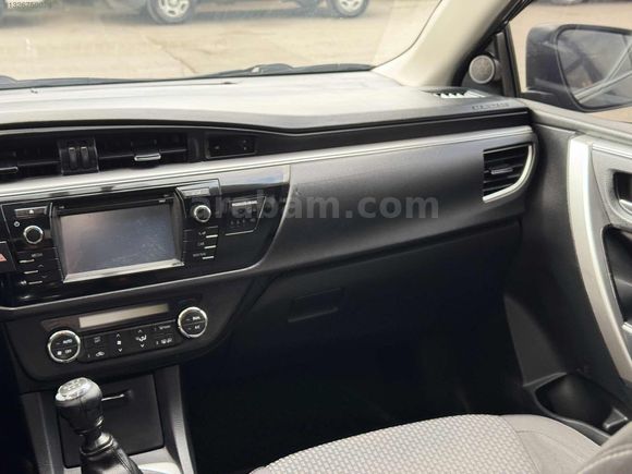 2015-TOYOTA-COROLLA-1.6 ADVENCE-EMSALSİZ-175'BİN KM