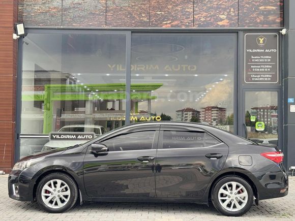 2015-TOYOTA-COROLLA-1.6 ADVENCE-EMSALSİZ-175'BİN KM
