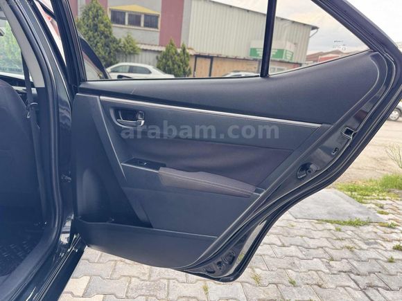 2015-TOYOTA-COROLLA-1.6 ADVENCE-EMSALSİZ-175'BİN KM