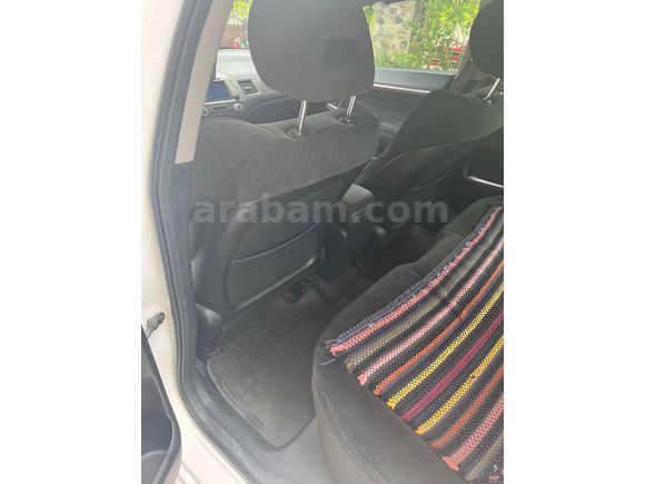 Sahibinden Honda Civic 1.6i VTEC Elegance 2011 Model