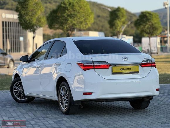 IŞIK AUTO'DAN HATASIZ BOYASIZ 2018 MODEL 27 BİNDE TOYOTA COROLLA