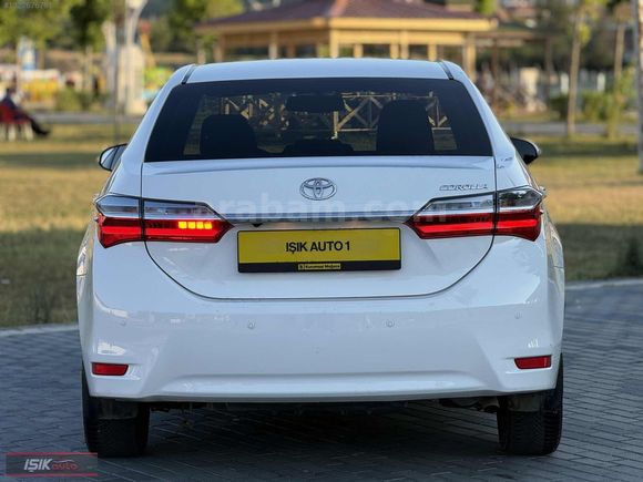 IŞIK AUTO'DAN HATASIZ BOYASIZ 2018 MODEL 27 BİNDE TOYOTA COROLLA