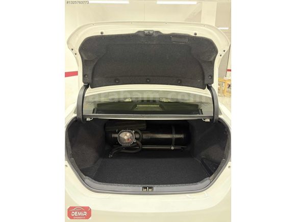 SAMET DEMİR OTOMOTİVDEN 2015 MDL TOYOTA ADVANCE