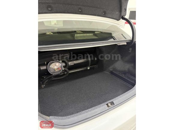 SAMET DEMİR OTOMOTİVDEN 2015 MDL TOYOTA ADVANCE