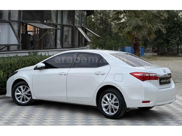 ~ DEMİR AUTO'DAN ~ 2015 HATASIZ EMSALSİZ SEDEFLİ COROLLA