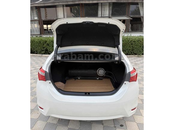 ~ DEMİR AUTO'DAN ~ 2015 HATASIZ EMSALSİZ SEDEFLİ COROLLA