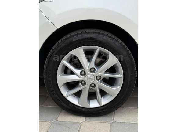 ~ DEMİR AUTO'DAN ~ 2015 HATASIZ EMSALSİZ SEDEFLİ COROLLA