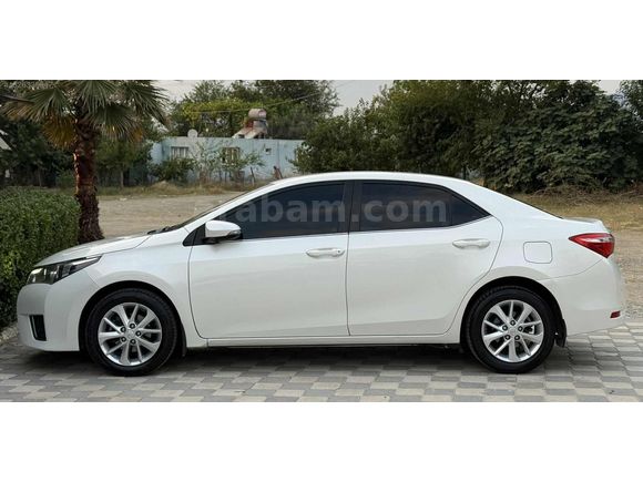 ~ DEMİR AUTO'DAN ~ 2015 HATASIZ EMSALSİZ SEDEFLİ COROLLA