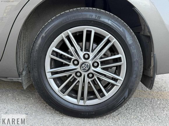 2018 MODEL HATASIZ COROLLA 1.6 ADVANCE OTOMATİK SERVİS BAKIMLI