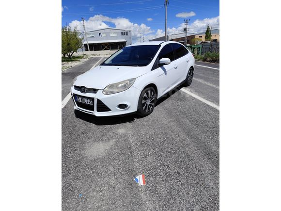 Sahibinden Ford Focus 1.6 Ti-VCT Trend X 2012 Model Van