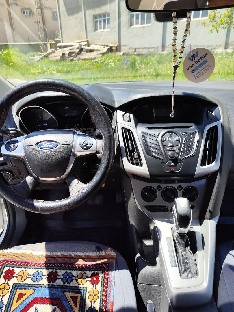 Sahibinden Ford Focus 1.6 Ti-VCT Trend X 2012 Model Van 290.000 km Beyaz 3