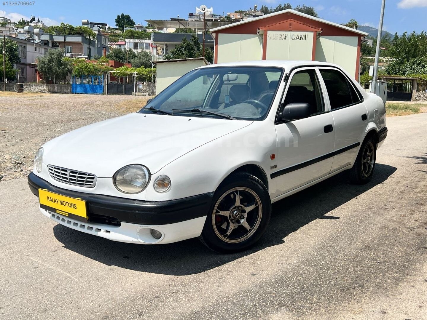 Galeriden Toyota Corolla 1.6 Terra 1999 Model Osmaniye 299.000 km Beyaz 2