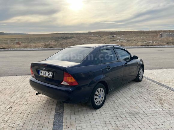 Sahibinden Ford Focus 1.6 Ambiente 2000 Model 