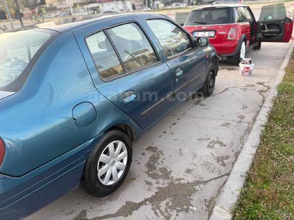 Sahibinden Renault Clio 1.4 RNA 2000 Model