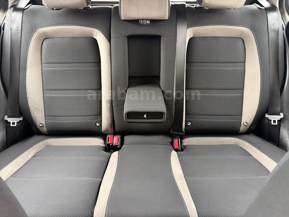 AKTİF den 2017 EGEA SW 1.6 M.JET LOUNGE PLUS DCT BAKIMLI FULL. .