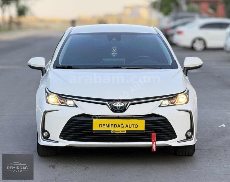 Galeriden Toyota Corolla 1.8 Hybrid Dream 2020 Model Şanlıurfa 153.000 km Beyaz