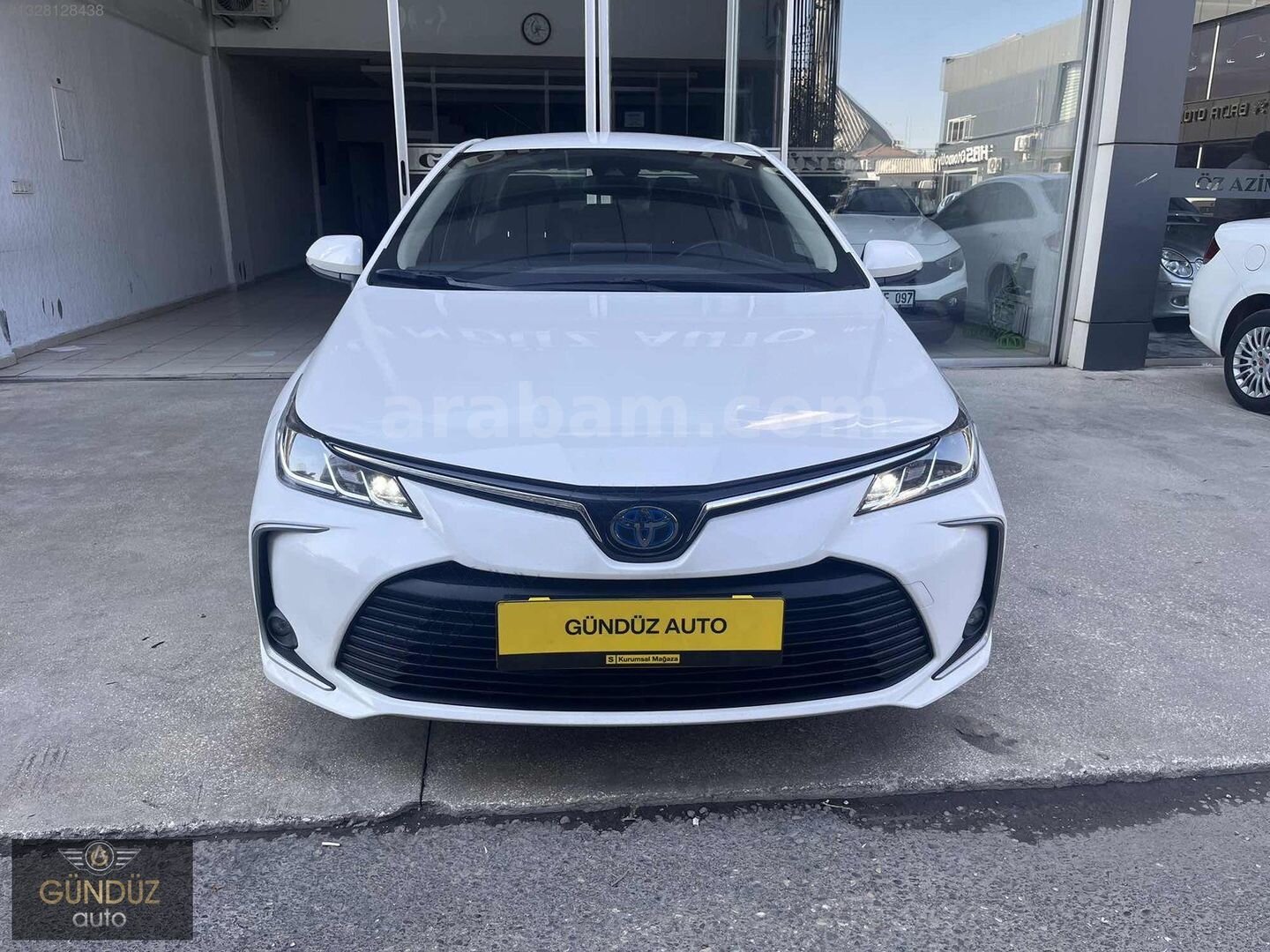 Galeriden Toyota Corolla 1.8 Hybrid Dream 2021 Model Gaziantep 114.000 km Beyaz 2