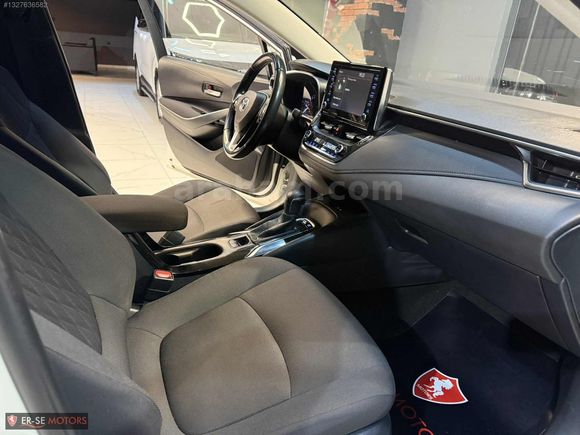 COROLLA HYBRİD DREAM e-CVT SERVİS BAKIMLI KAZASIZ