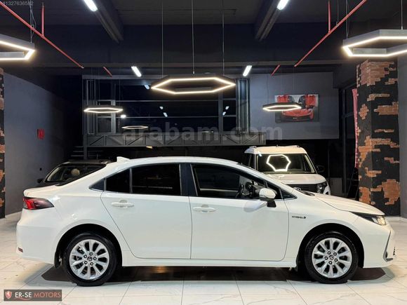 COROLLA HYBRİD DREAM e-CVT SERVİS BAKIMLI KAZASIZ