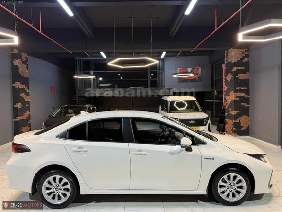 COROLLA HYBRİD DREAM e-CVT SERVİS BAKIMLI KAZASIZ