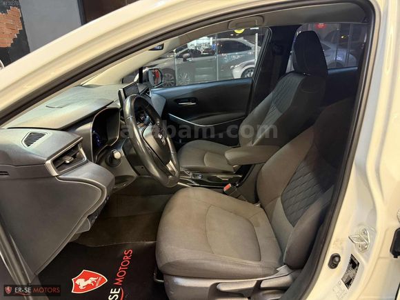 COROLLA HYBRİD DREAM e-CVT SERVİS BAKIMLI KAZASIZ