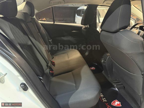 COROLLA HYBRİD DREAM e-CVT SERVİS BAKIMLI KAZASIZ