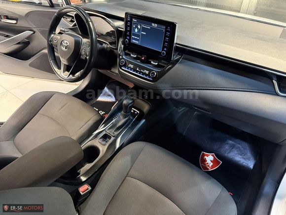 COROLLA HYBRİD DREAM e-CVT SERVİS BAKIMLI KAZASIZ