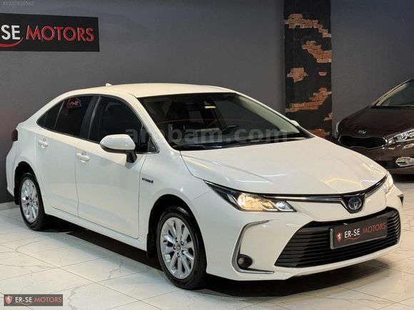 COROLLA HYBRİD DREAM e-CVT SERVİS BAKIMLI KAZASIZ