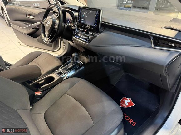 COROLLA HYBRİD DREAM e-CVT SERVİS BAKIMLI KAZASIZ