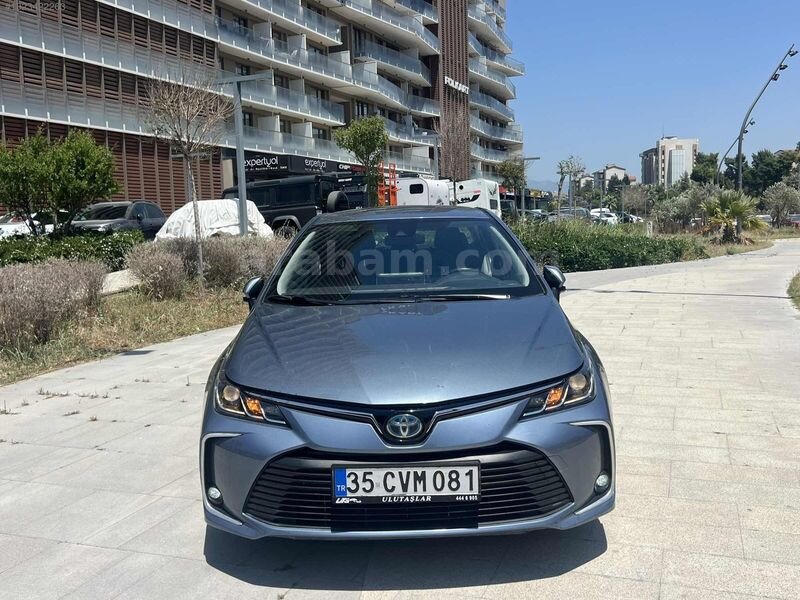 Galeriden Toyota Corolla 1.8 Hybrid Dream 2021 Model İzmir 94.678 km Füme