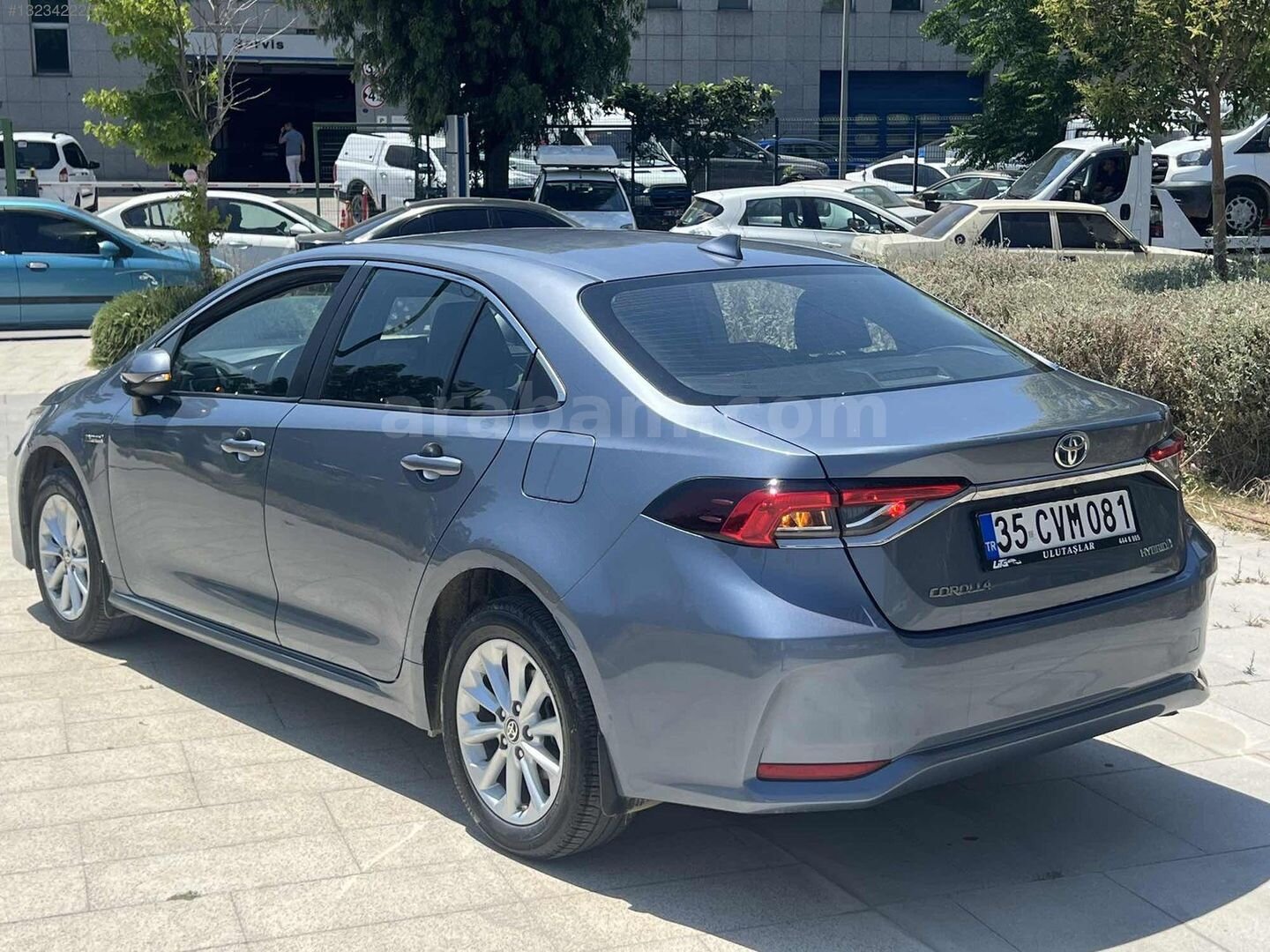 Galeriden Toyota Corolla 1.8 Hybrid Dream 2021 Model İzmir 94.678 km Füme 5