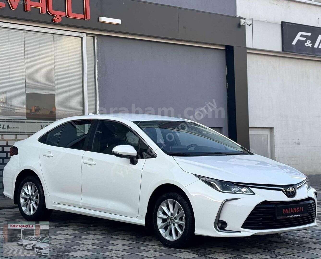 Galeriden Toyota Corolla 1.8 Hybrid Dream 2022 Model Konya 107.000 km Beyaz 5