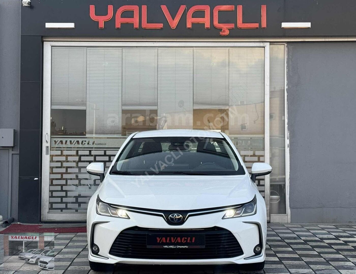 Galeriden Toyota Corolla 1.8 Hybrid Dream 2022 Model Konya 107.000 km Beyaz 6