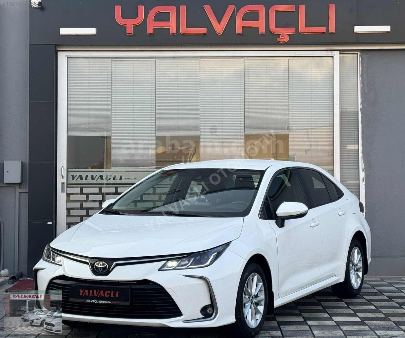 Galeriden Toyota Corolla 1.8 Hybrid Dream 2022 Model Konya 107.000 km Beyaz 3