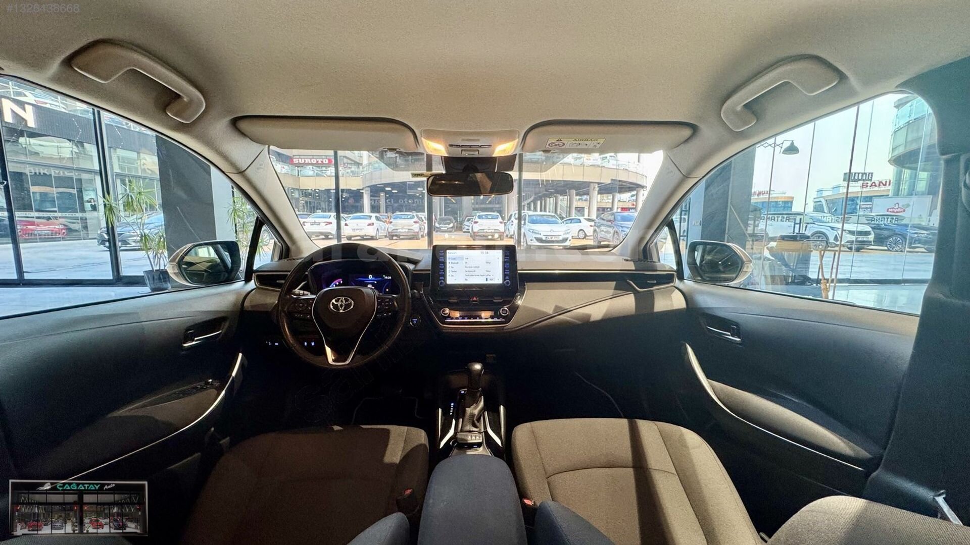 Galeriden Toyota Corolla 1.8 Hybrid Dream 2021 Model İstanbul 57.500 km Gri 7