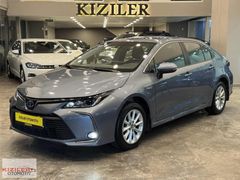 LANSMAN RENK 75.000 KM'DE 2022 MODEL %20 FATURALI HYBRİD COROLLA