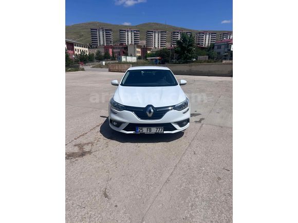 Sahibinden Özel Plakalı Ekstralı Megane 4 