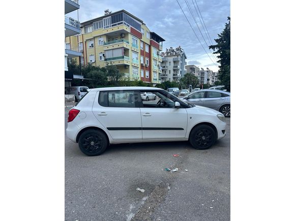 İlk Sahibinden Skoda Fabia 1.4 Ambiente 2012 Model 