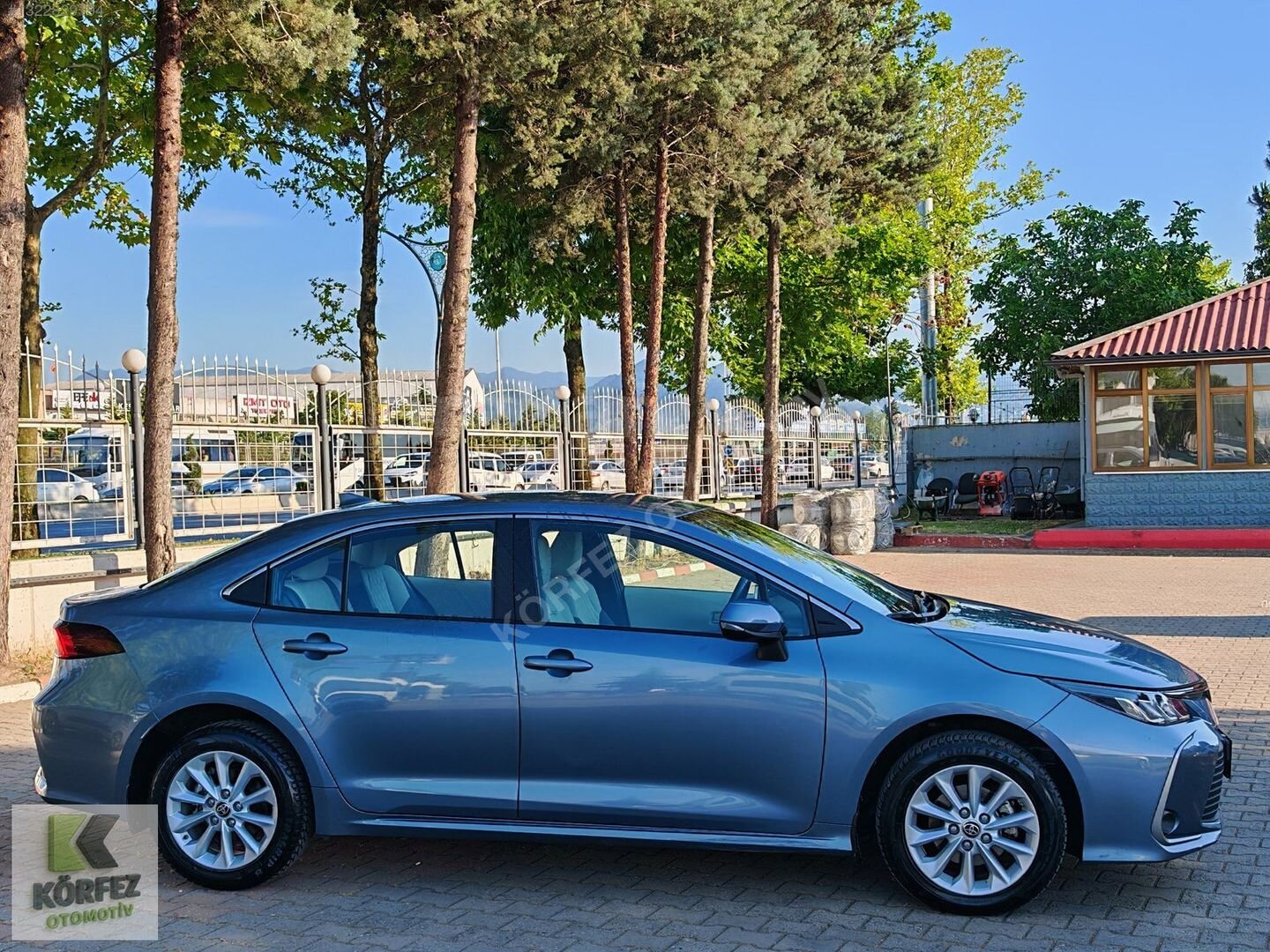 Galeriden Toyota Corolla 1.8 Hybrid Dream 2022 Model Kocaeli 67.000 km Mavi 2