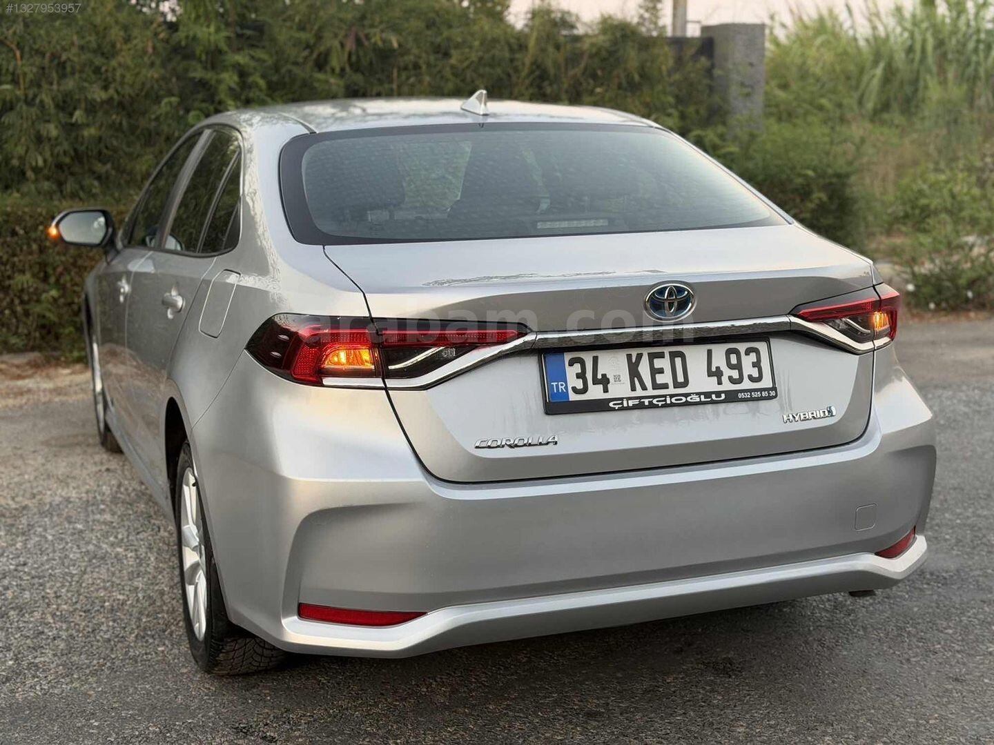 Galeriden Toyota Corolla 1.8 Hybrid Dream 2024 Model Antalya 31.000 km Gri 3