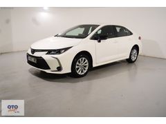 Toyota Corolla 1.8 Hybrid-2025-Kredi Kartına 12 Ay Taksit İmkanı