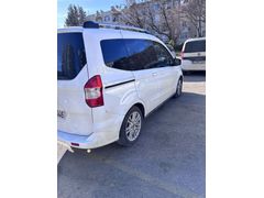 Sahibinden Ford Tourneo Courier 1.5 TDCi Titanium 2020 Model 