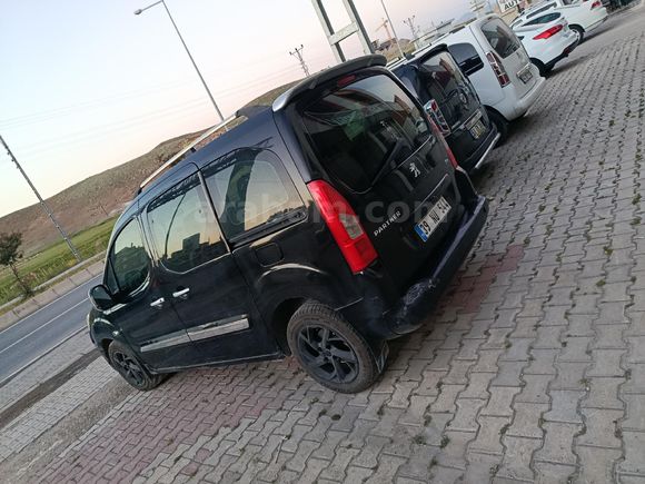 Galeriden Citroen Berlingo 1.6 HDi Combi X 2012 Model Van