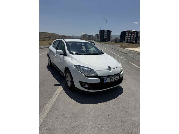 Sahibinden Renault Megane 1.6 Joy 2013 Model 