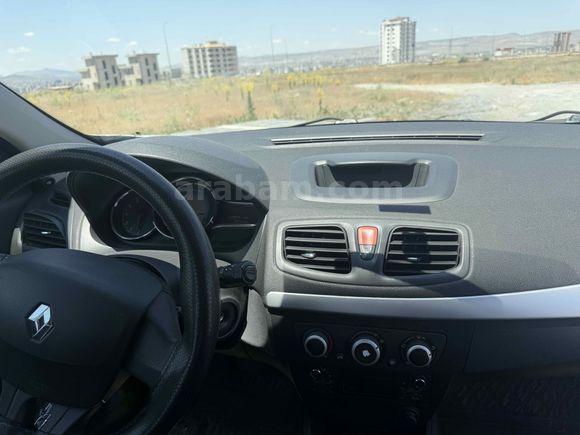 Sahibinden Renault Megane 1.6 Joy 2013 Model 