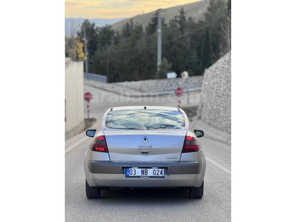 Sahibinden Renault Megane 1.5 dCi Dynamique 2005 Model 