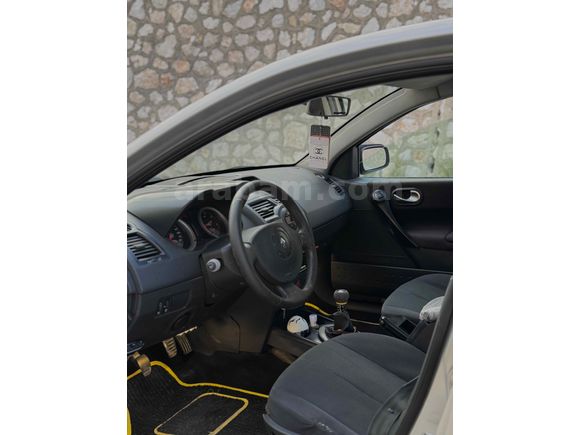 Sahibinden Renault Megane 1.5 dCi Dynamique 2005 Model 